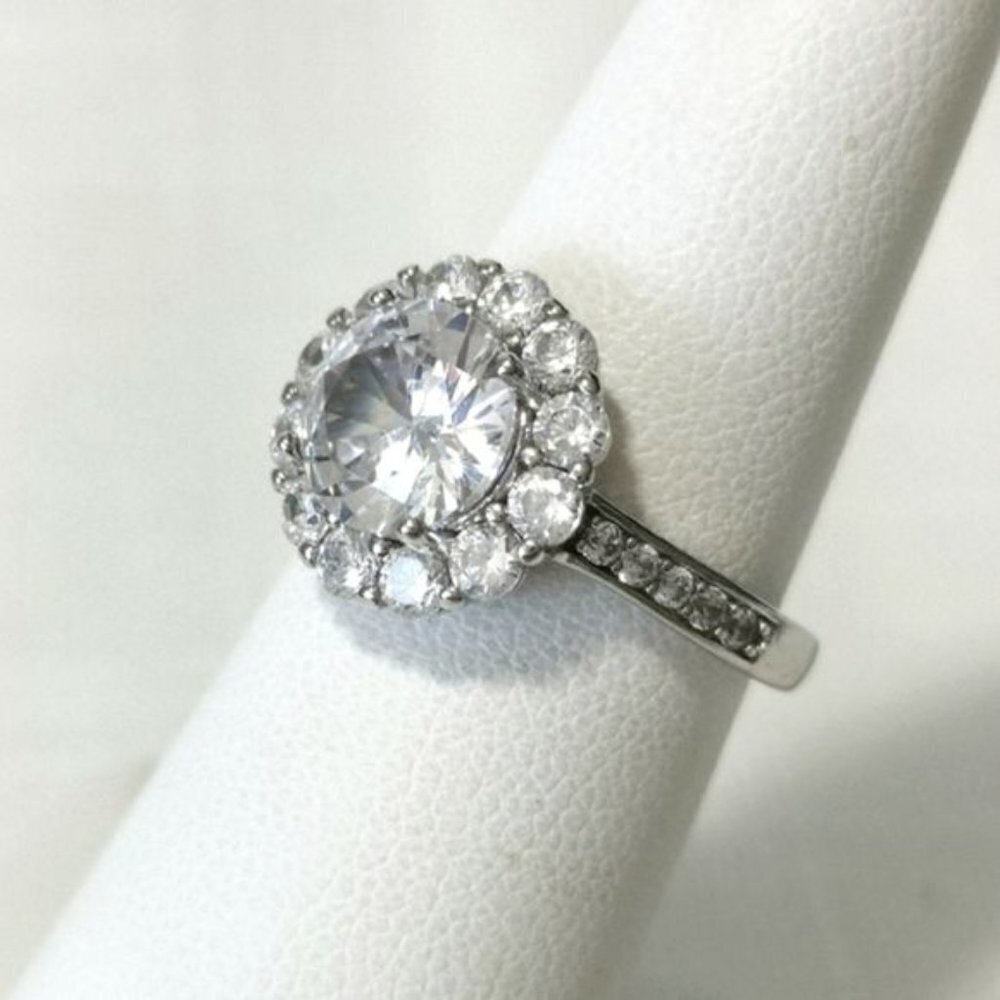 New 3ct CZ halo scallop flower ring size 6